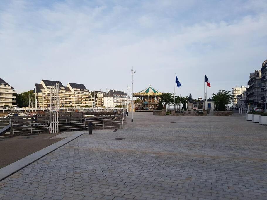 T2 Plein Centre Du Pouliguen, Port Et Plage A Pied Le Pouliguen Bagian luar foto